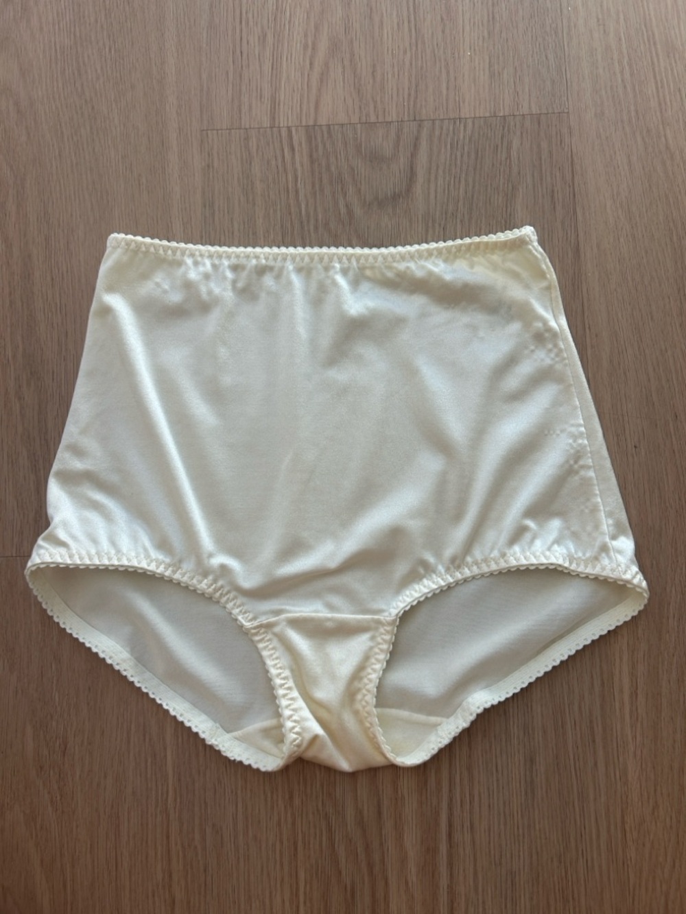 High Waisted Brief Panty L